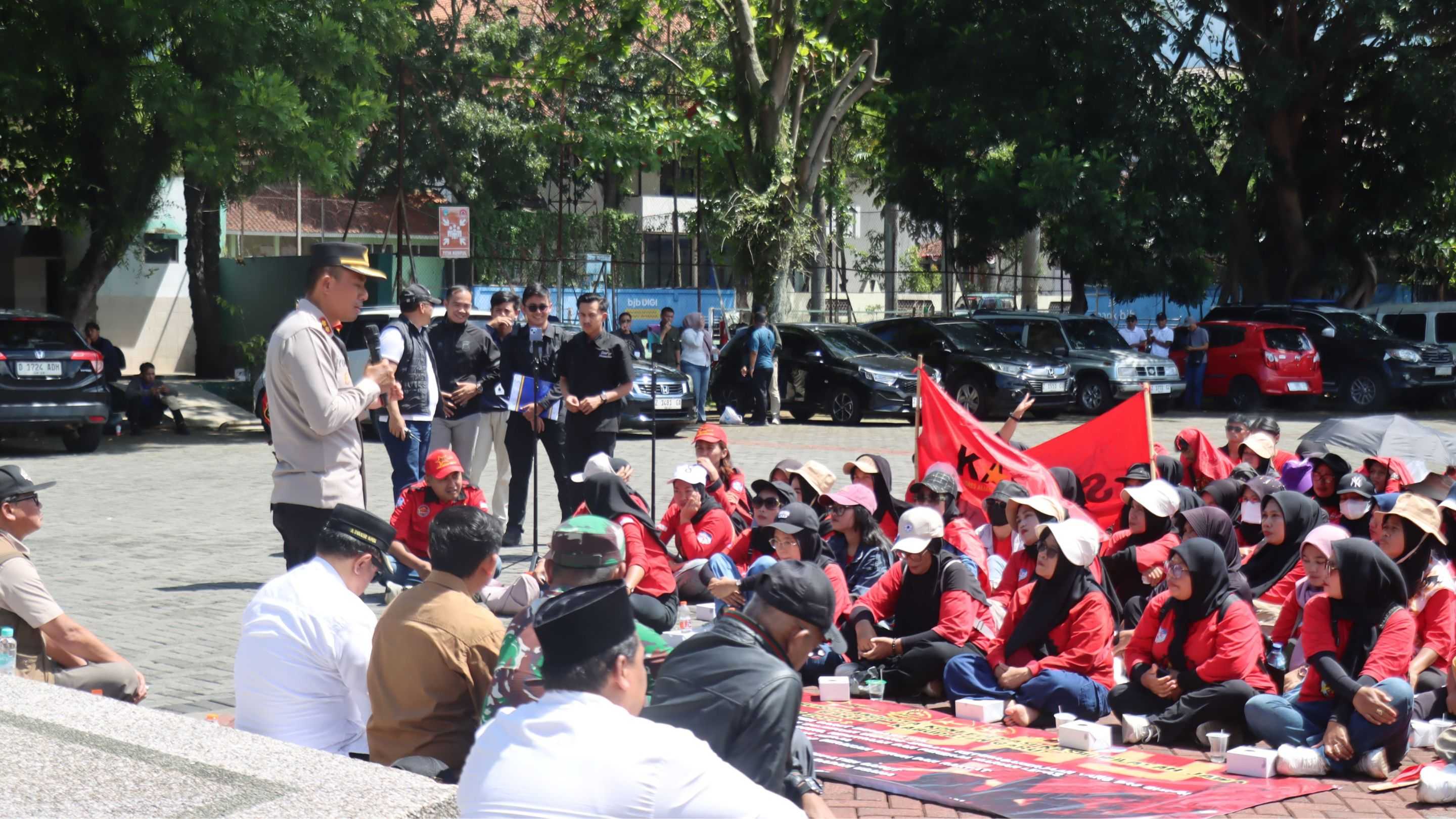 Simpang Lima Garut Jadi Titik Aksi May Day, Suasana Berjalan Kondusif dan Tertib